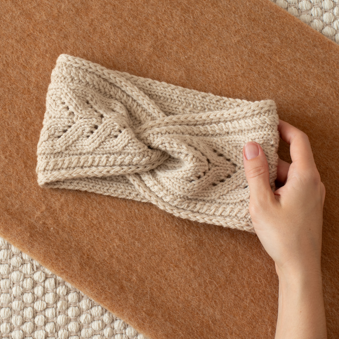 Grapevine Headband knitting pattern