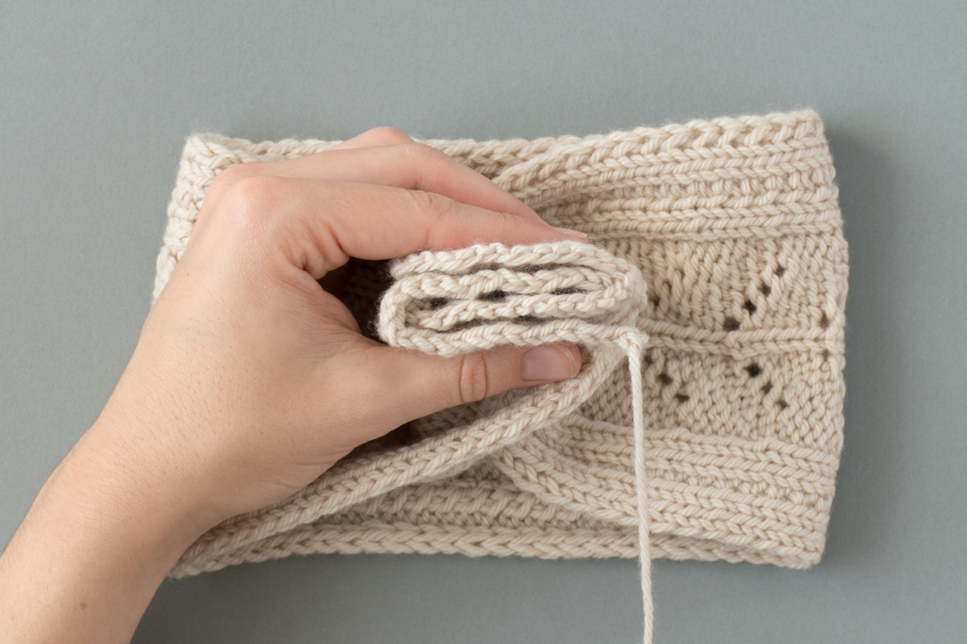 Grapevine Headband knitting pattern