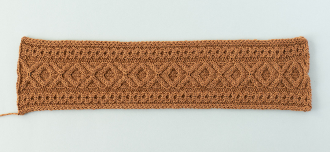 Hugs and Kisses Headband knitting pattern