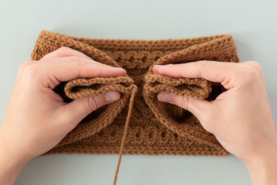 Hugs and Kisses Headband knitting pattern