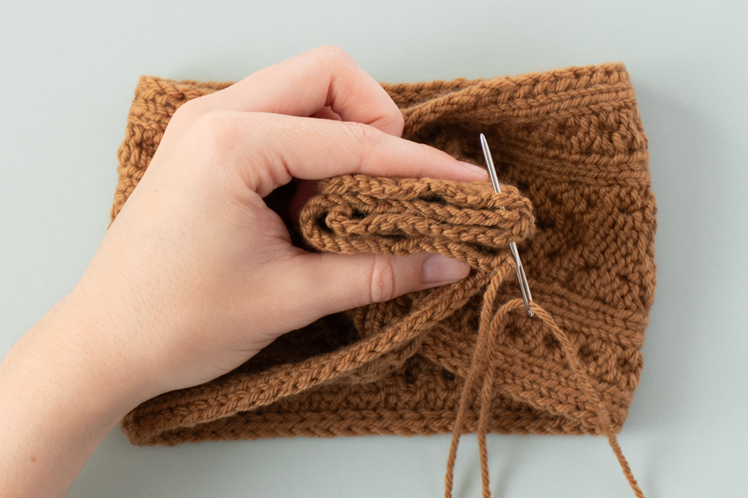 Hugs and Kisses Headband knitting pattern