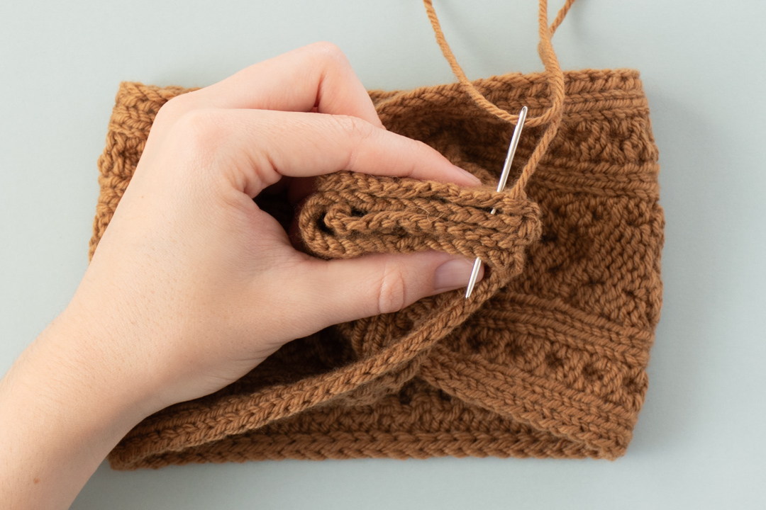 Hugs and Kisses Headband knitting pattern