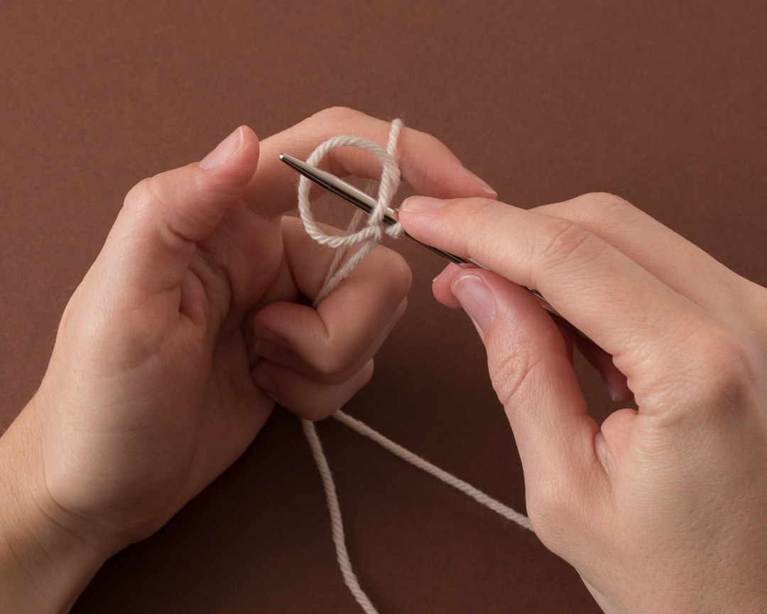 Long-tail cast-on tutorial