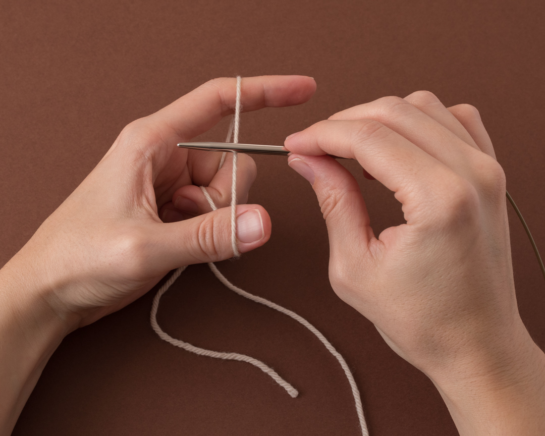 Long-tail cast-on tutorial