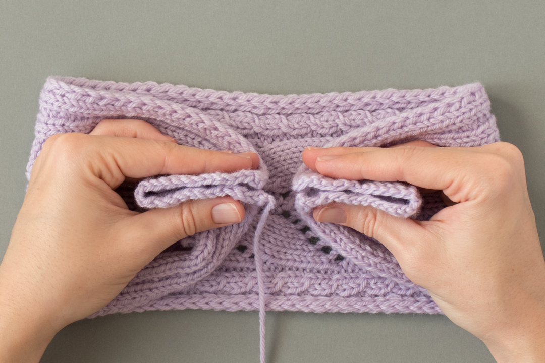 Open Blooms Headband knitting pattern