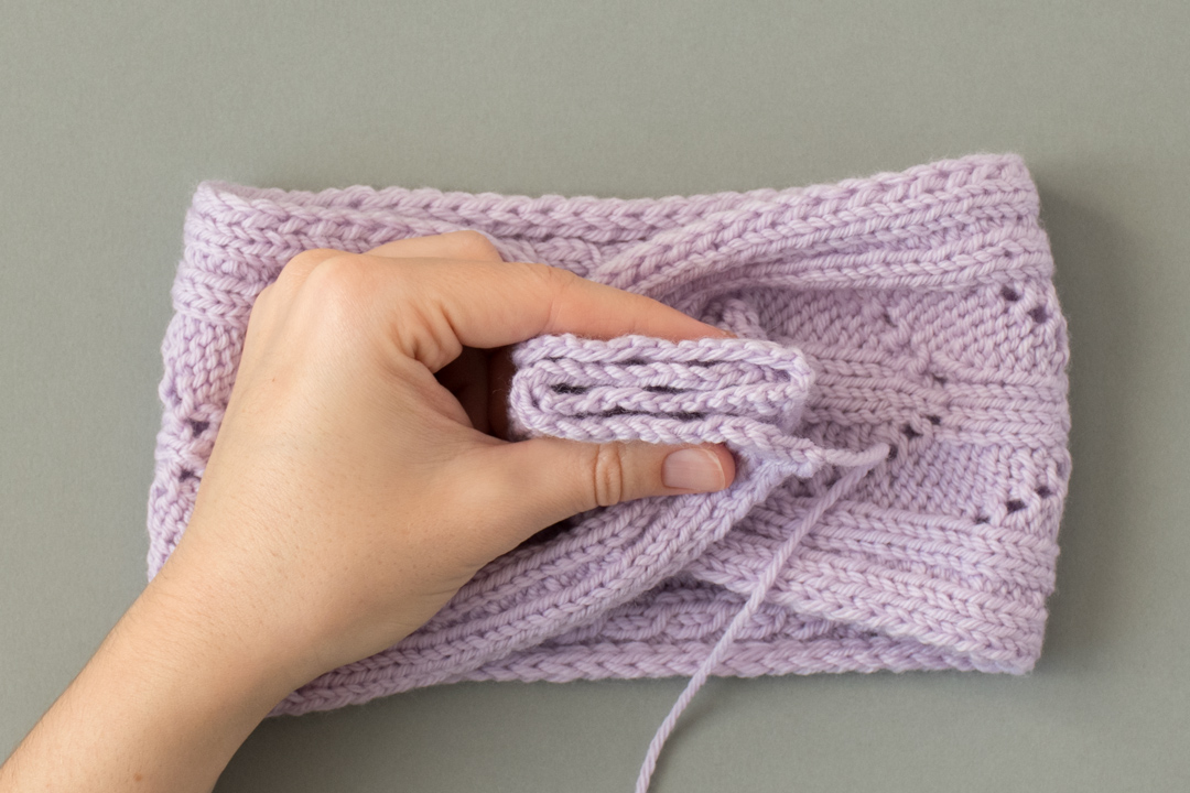 Open Blooms Headband knitting pattern