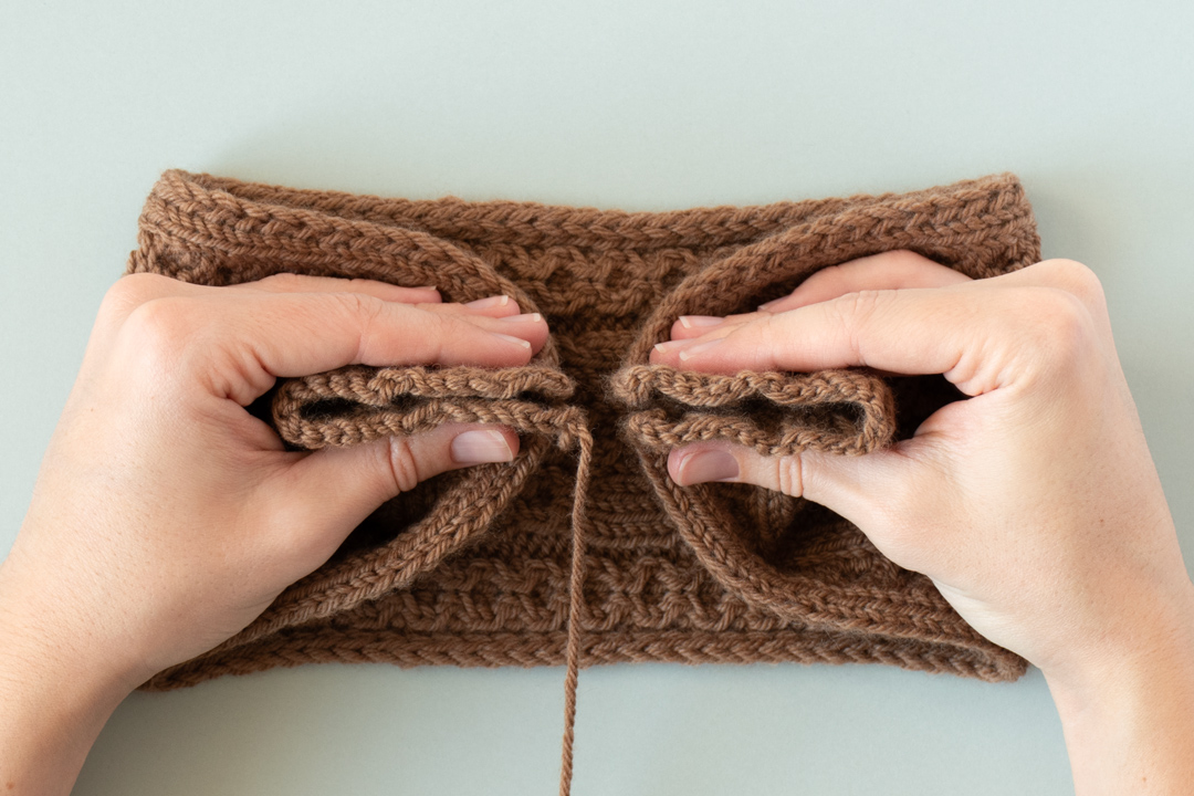 Over the Fence Headband knitting pattern