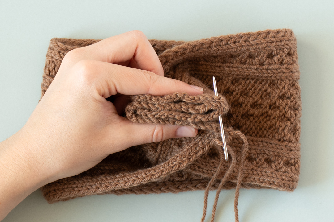 Over the Fence Headband knitting pattern