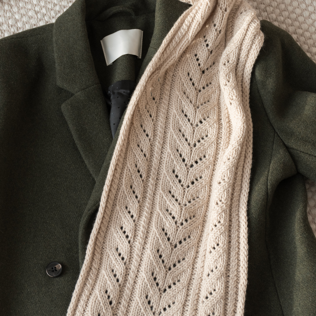 Grapevine scarf knitting pattern