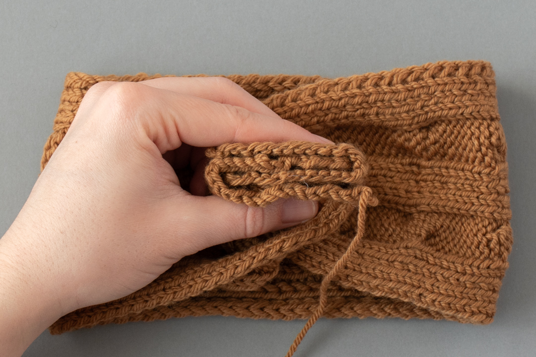 Twisted Branches Headband knitting pattern