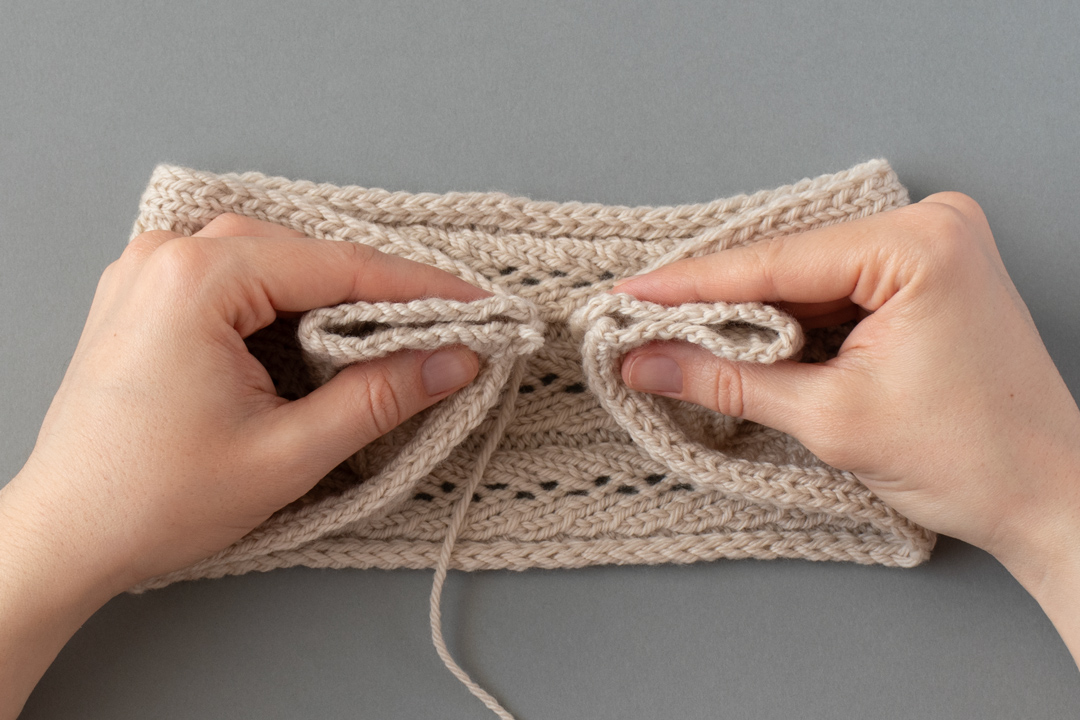 Spikelet Headband knitting pattern