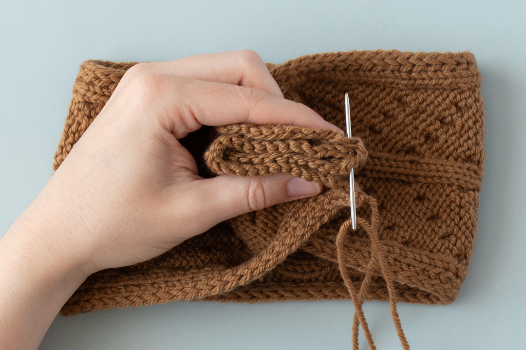 Collecting Acorns Headband knitting pattern