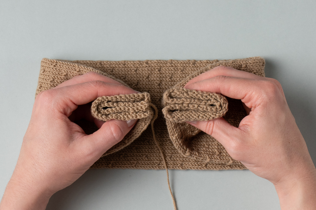 Hues of Gold Headband knitting pattern