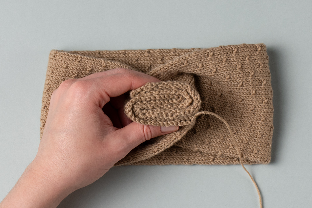 Hues of Gold Headband knitting pattern