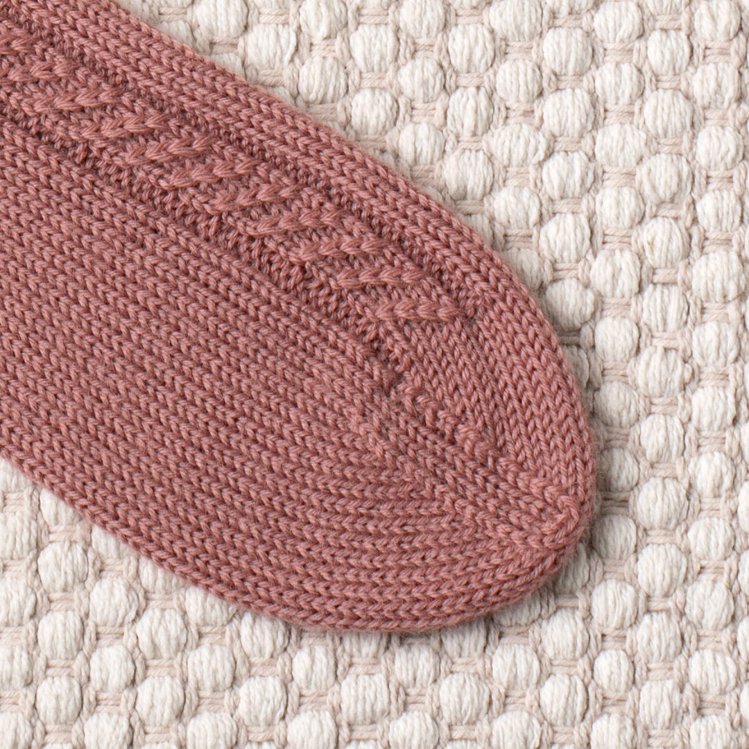 Rose Garden Socks knitting pattern