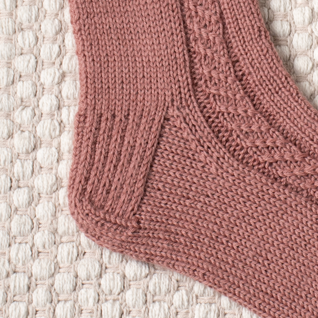 Rose Garden Socks knitting pattern