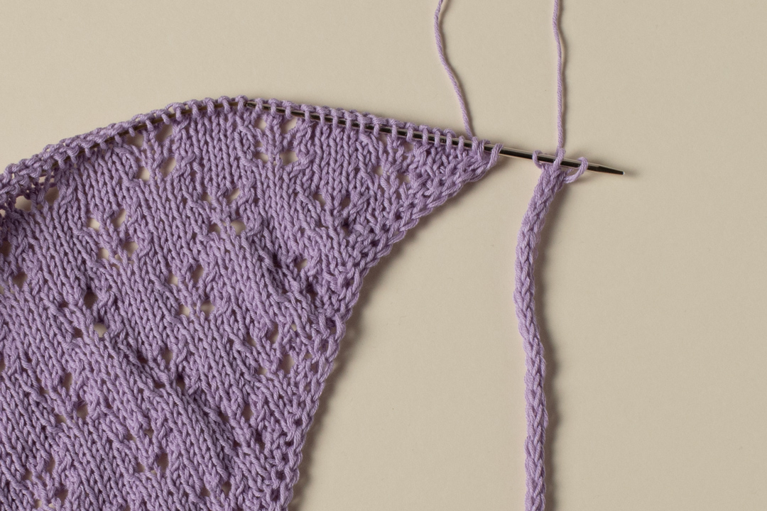 Flower Bed Bandana knitting pattern