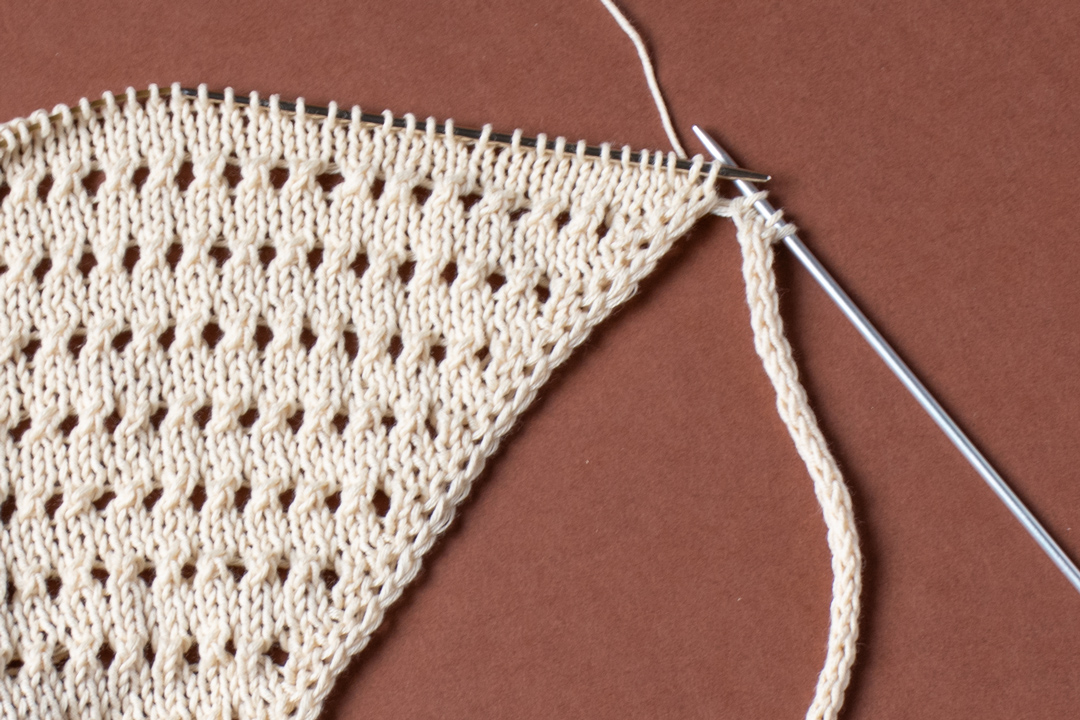 Atmosphere Bandana knitting pattern